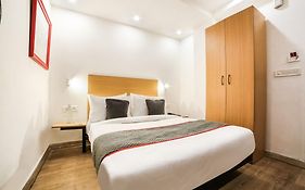 Super Hotel O Nawada Metro